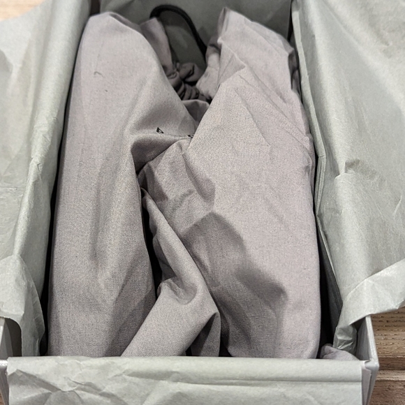 Mens Balenciaga Embossed Logo Pool Slides Sandals Green/White - Picture 3 of 5